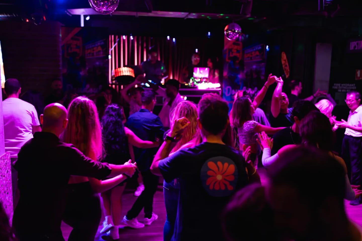 Salsa Sundays at Pig N Whistle Brunswick Street — Brisbane